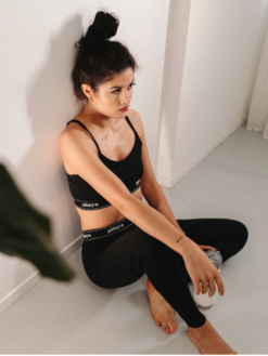 Alternative view of Legging Move